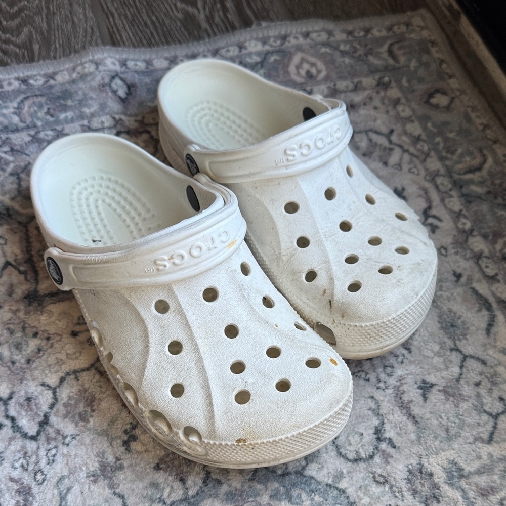 CROCS Classic White Mules